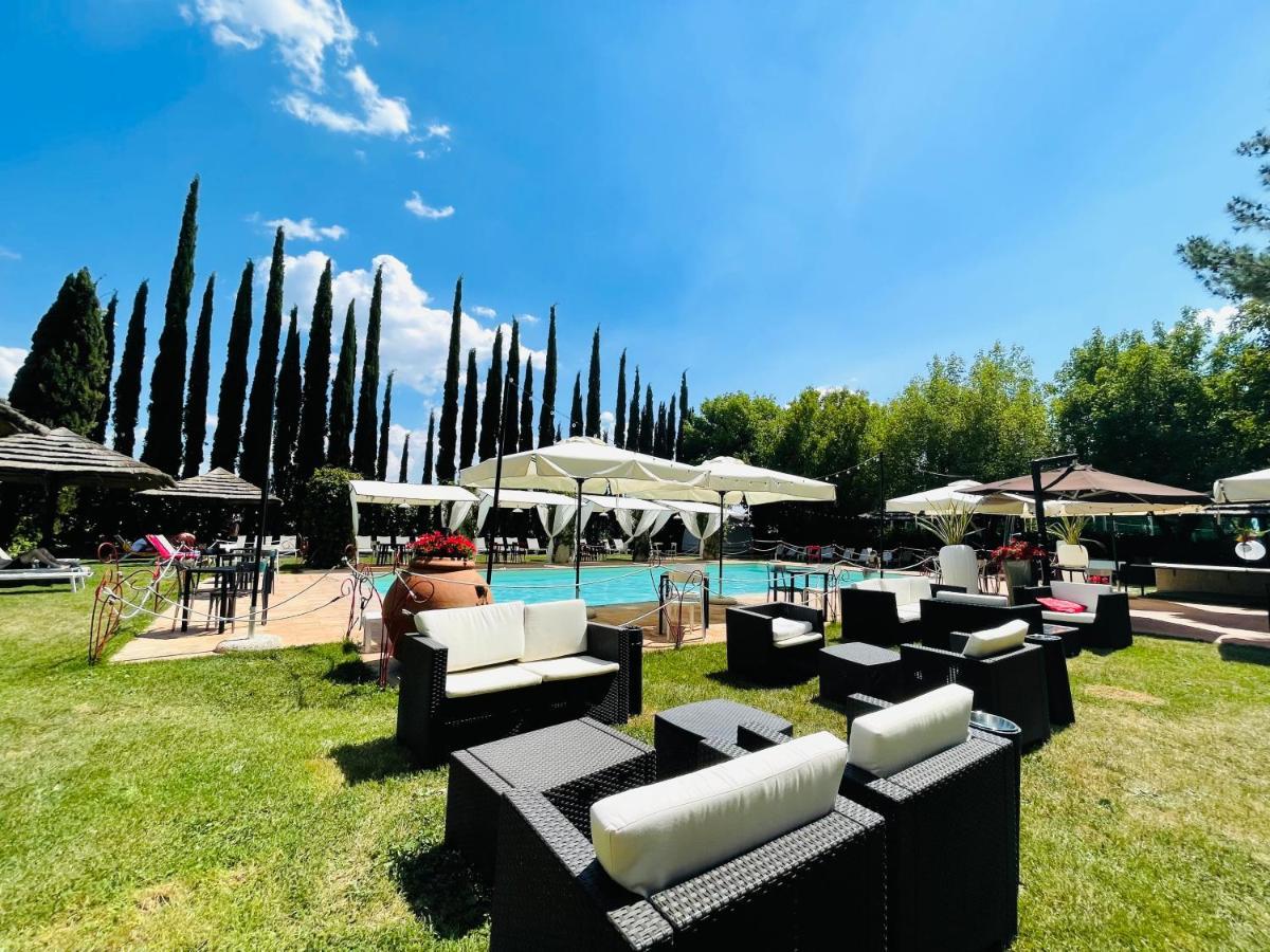 Mapepa Village Apartments Spello Dış mekan fotoğraf
